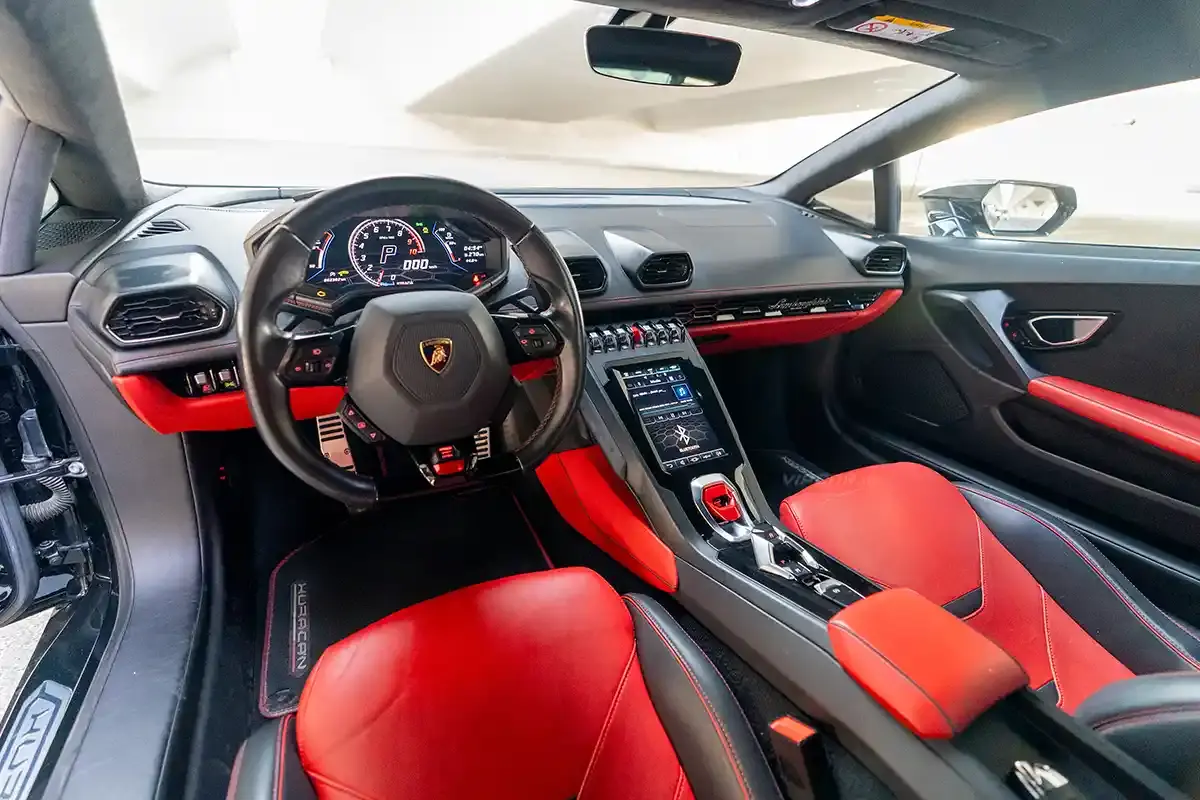 Lamborghini Huracan Evo Coupe Interior