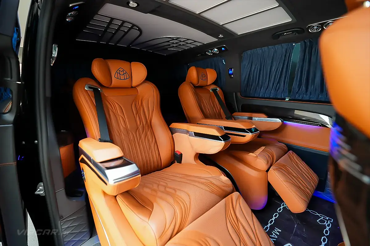 MERCEDES MAYBACH VITO Interior Luxury Seats